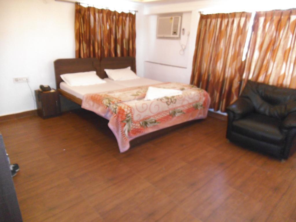 City Centre Hotel Agartala Habitación foto
